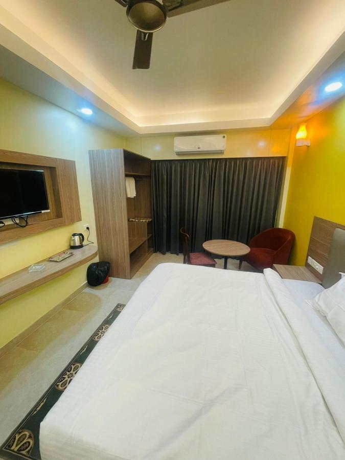 Royal Beach International Puri Esterno foto