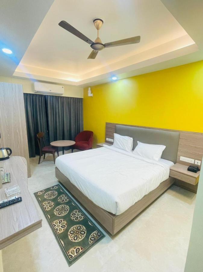 Royal Beach International Puri Esterno foto