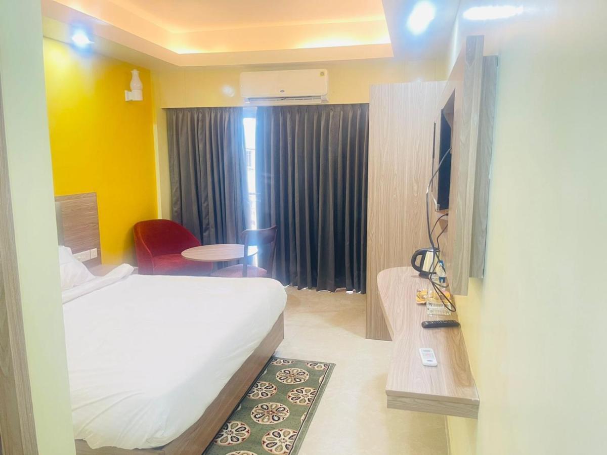 Royal Beach International Puri Esterno foto