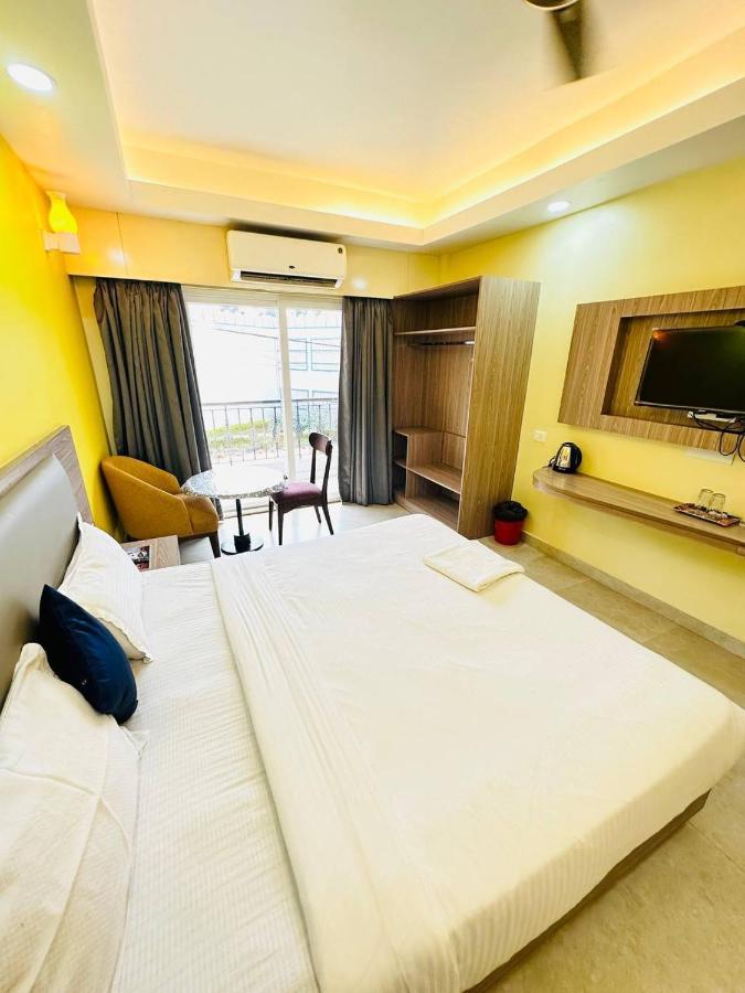 Royal Beach International Puri Esterno foto