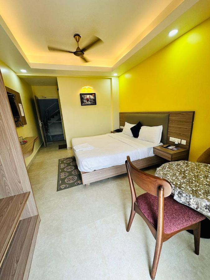 Royal Beach International Puri Esterno foto
