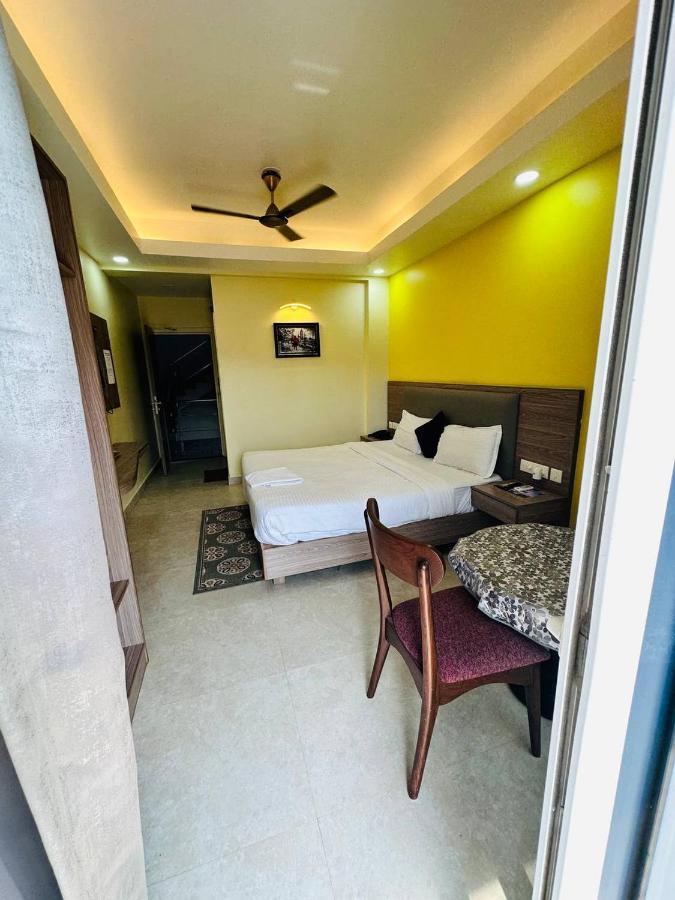 Royal Beach International Puri Esterno foto